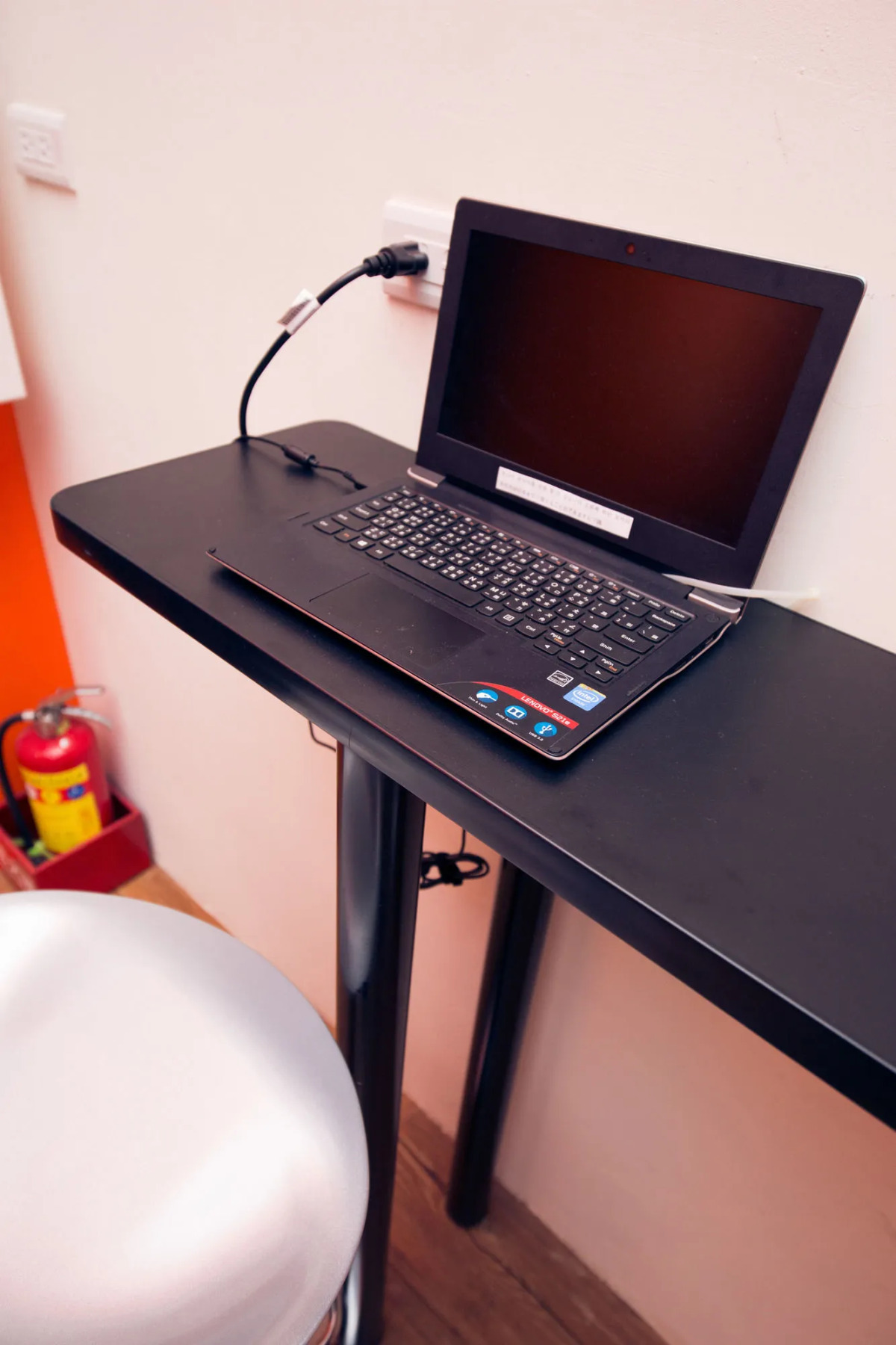 SleepBox Hotel - Ximen