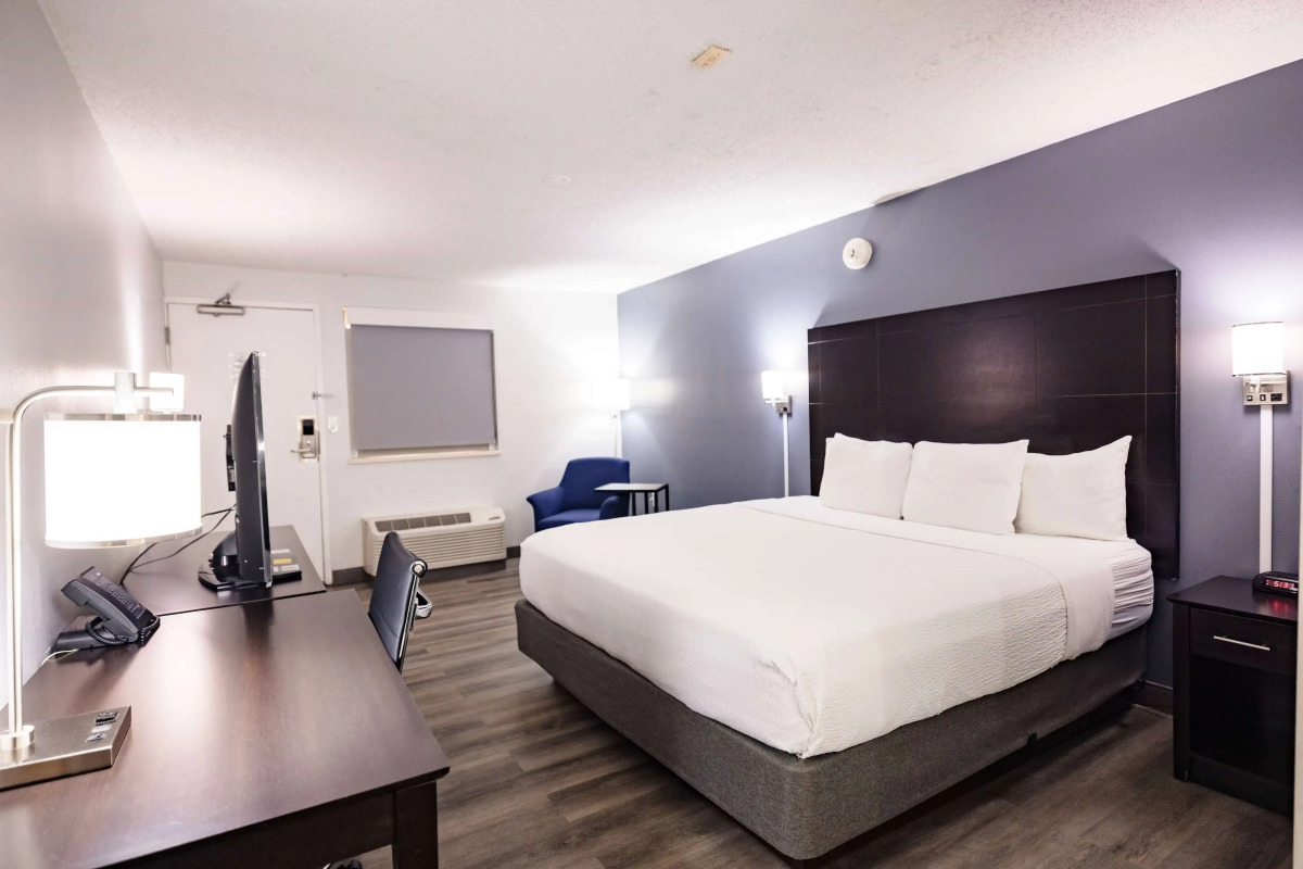 La Quinta Inn by Wyndham Tampa Near Busch Gardens