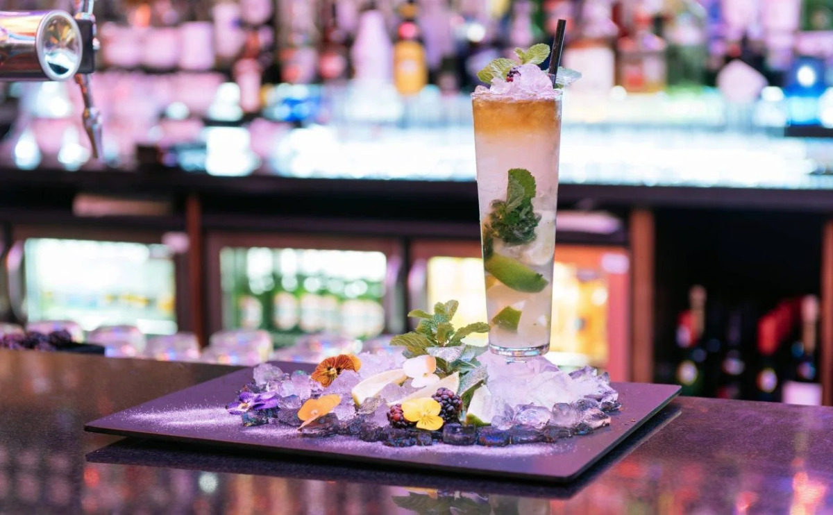 Renaissance London Heathrow Hotel