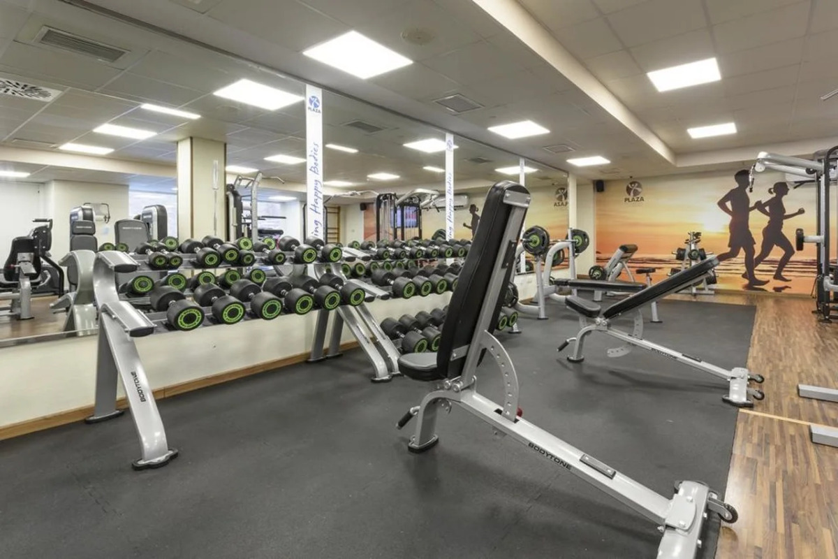 RH Ifach Family Hotel