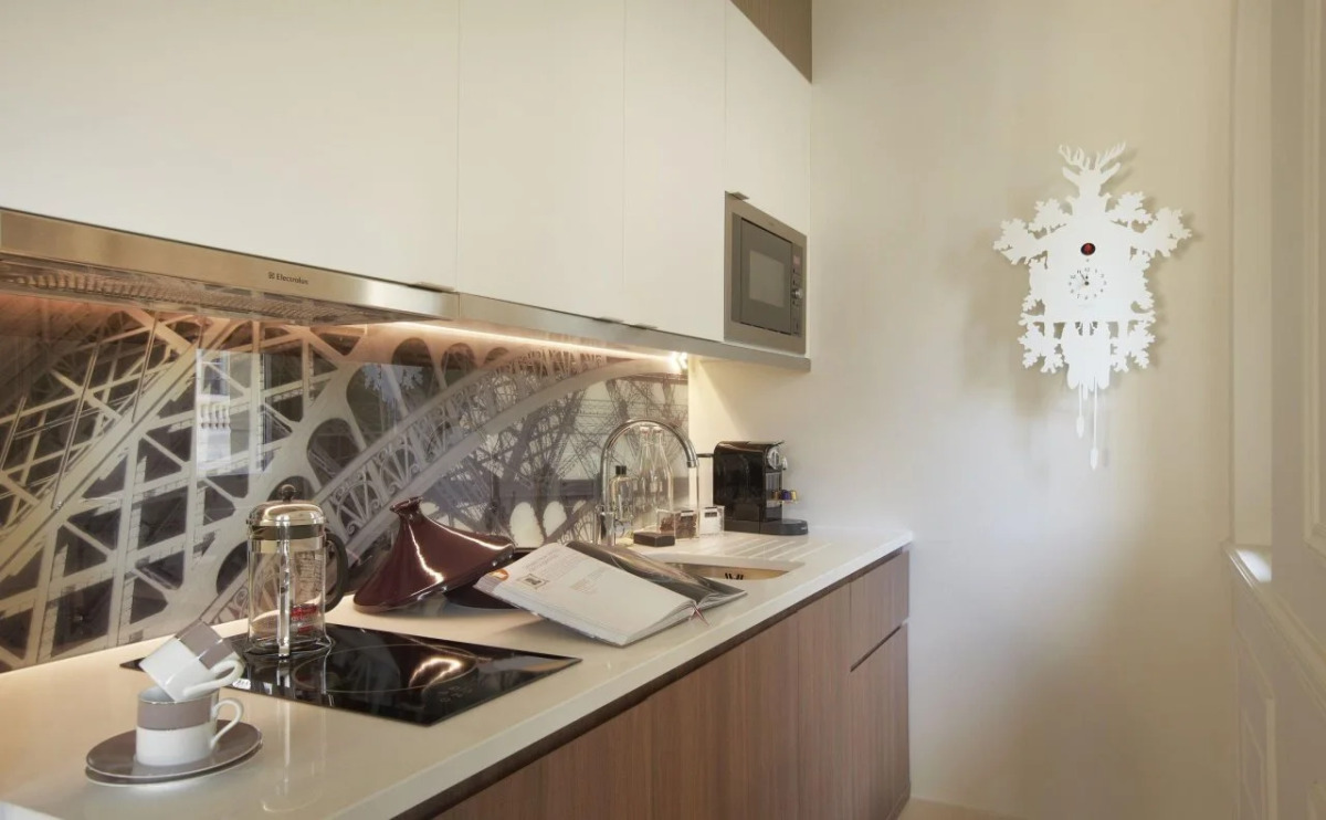 La Clef Louvre Paris by The Crest Collection