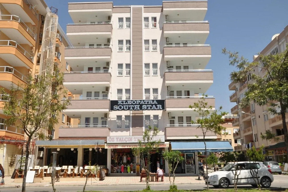 Kleopatra South Star Apart