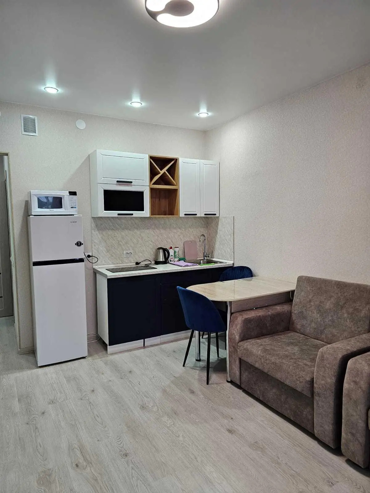 Апартаменты на улице Красных Коммунаров 1