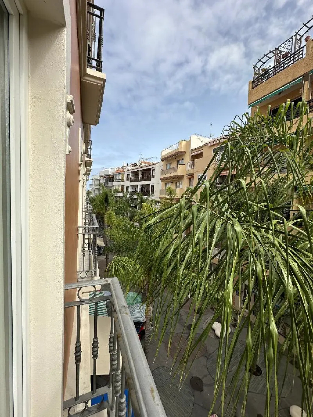 RF Astoria - Only Adults