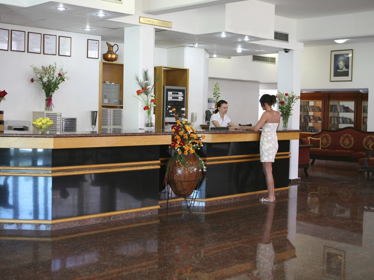 Corallia Beach Hotel Apartments