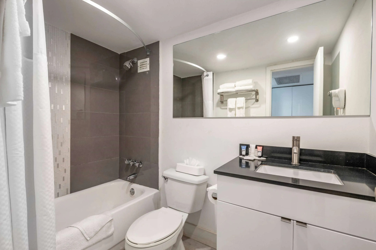 Ramada Plaza by Wyndham Marco Polo Beach Resort