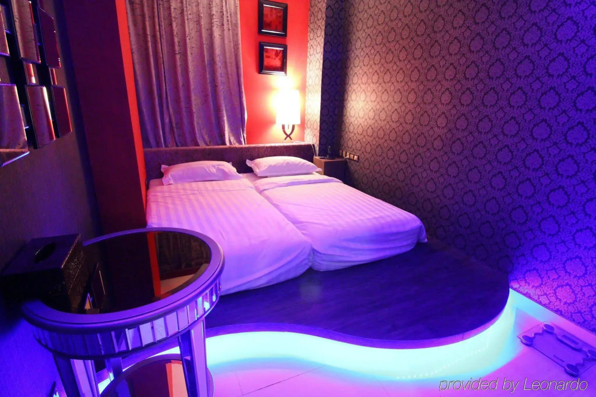 Arenaa Mountbatten Boutique Hotel