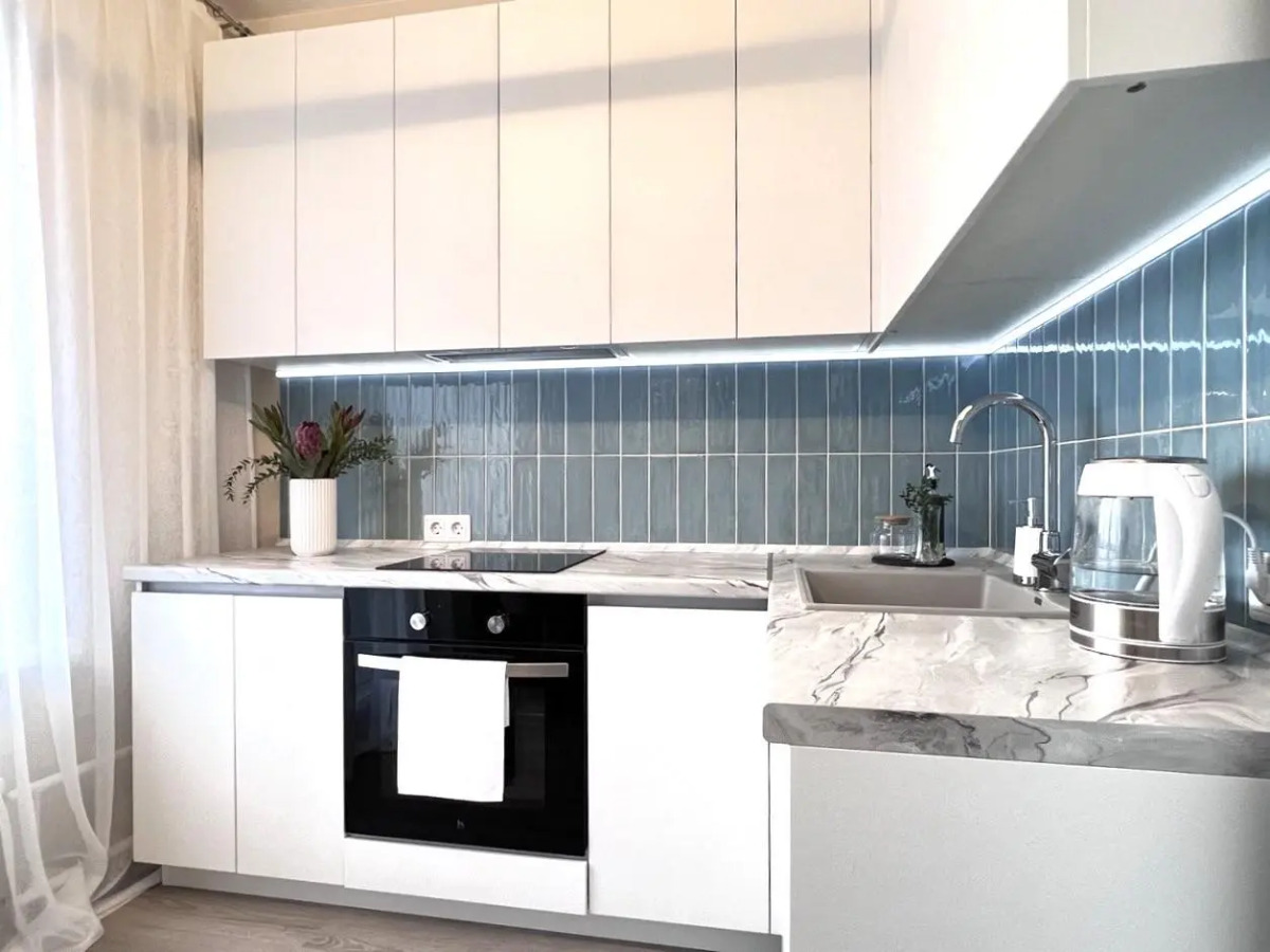 Сутки как дома на улице Николая Островского 195/1