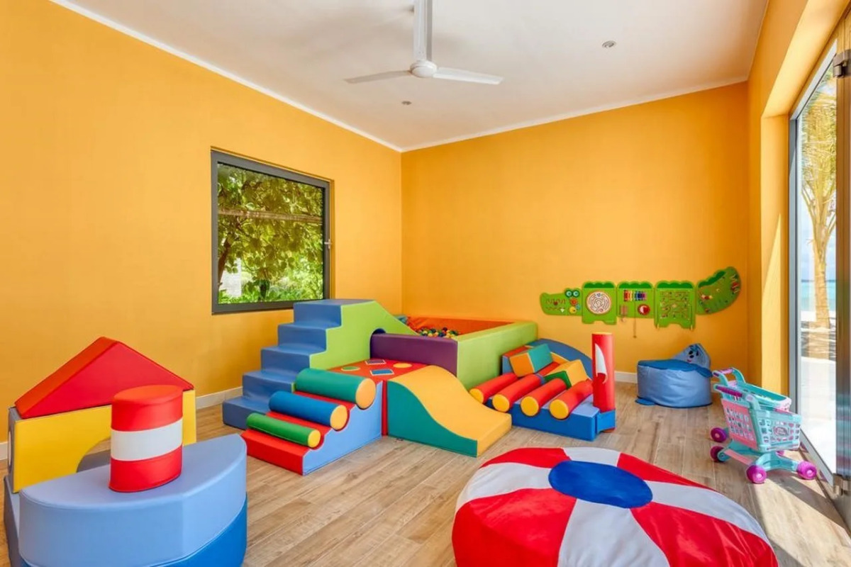 Kuredhivaru Resort & Spa Maldives