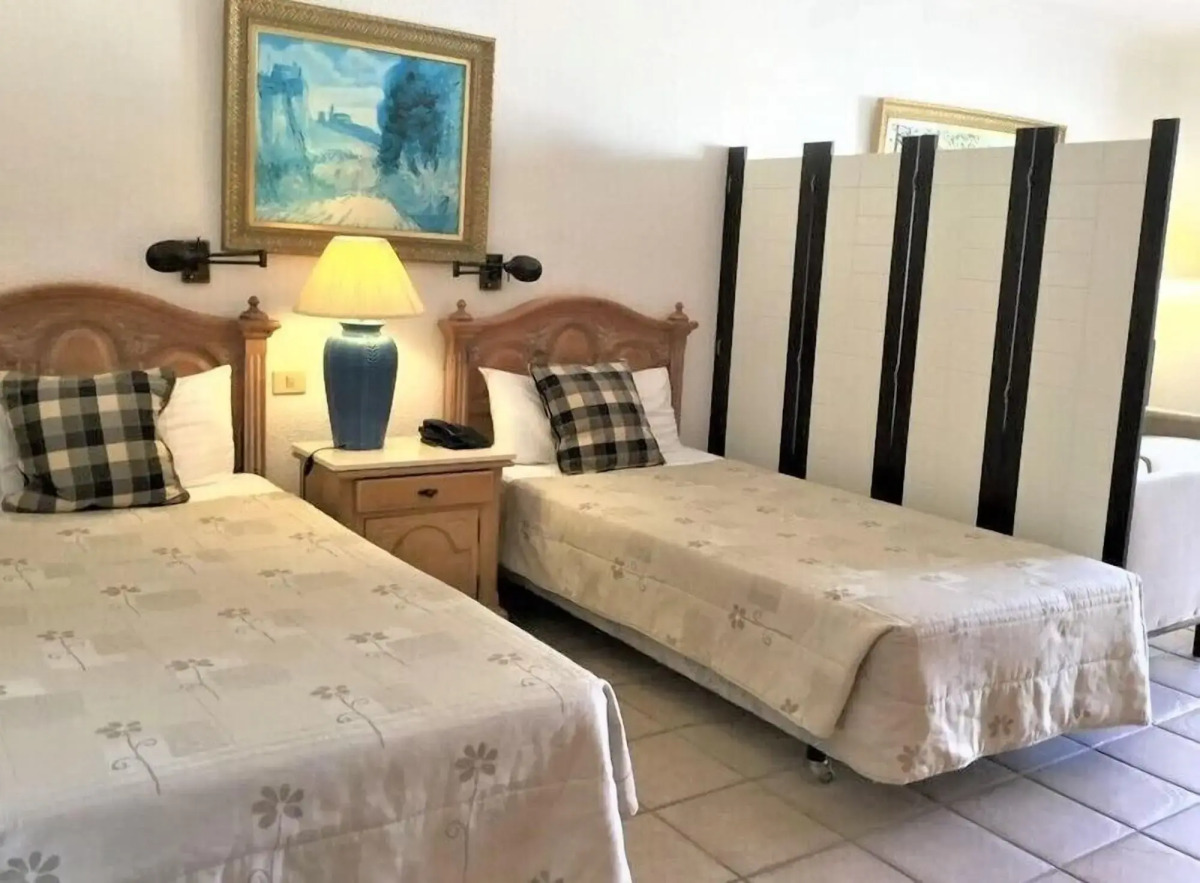 Beverly Hills Suites - Excel Hotels & Resorts