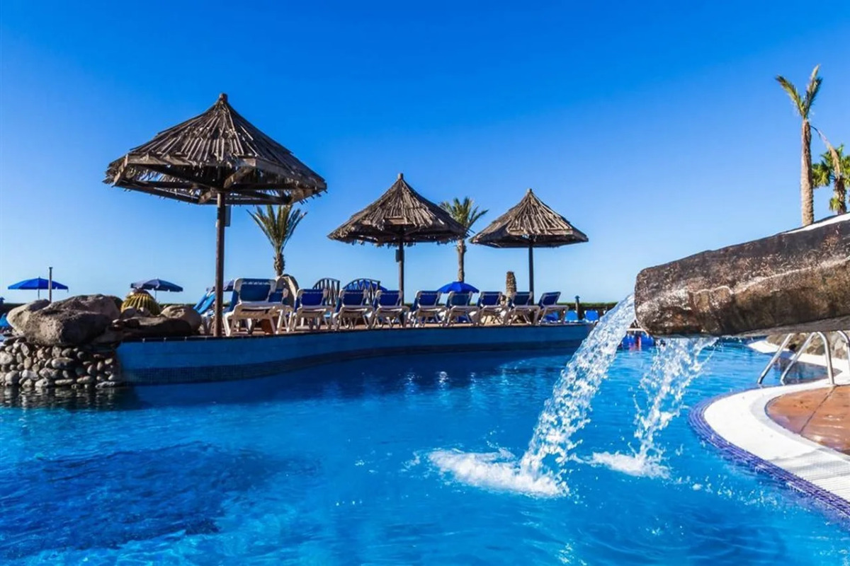 Апарт-отель BlueBay Beach Club