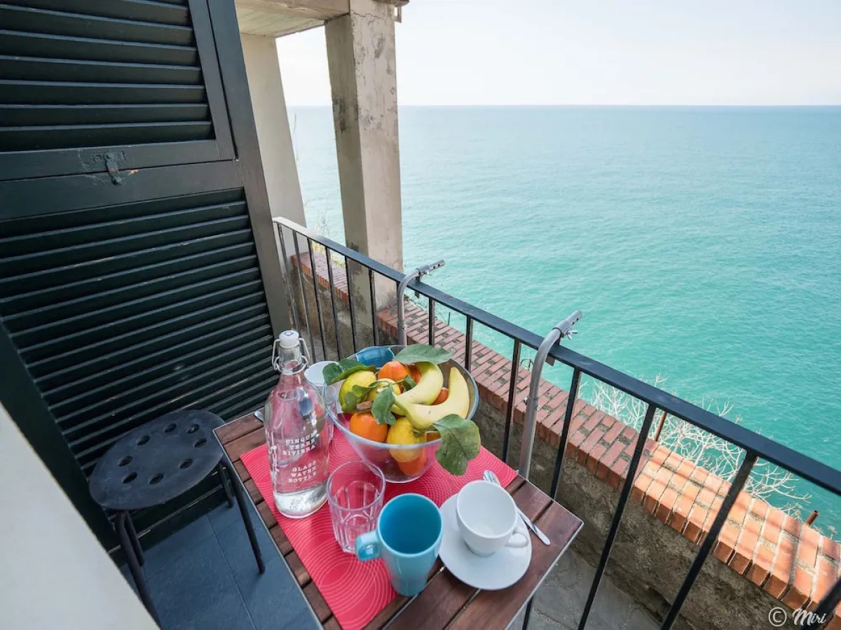 Il Baluardo Sea View Apartment on the Cliff