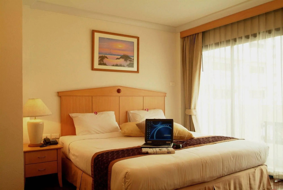 Admiral Suites Bangkok