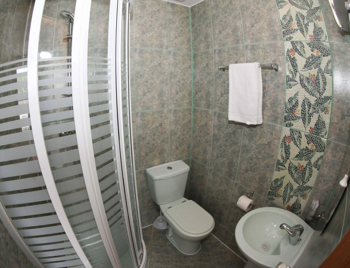 Bob W Holland Park London