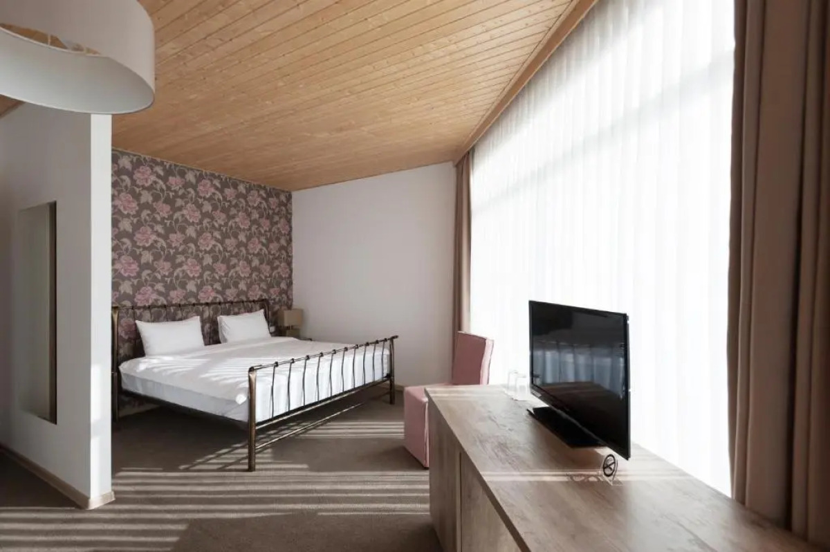 Курорт Vardzia