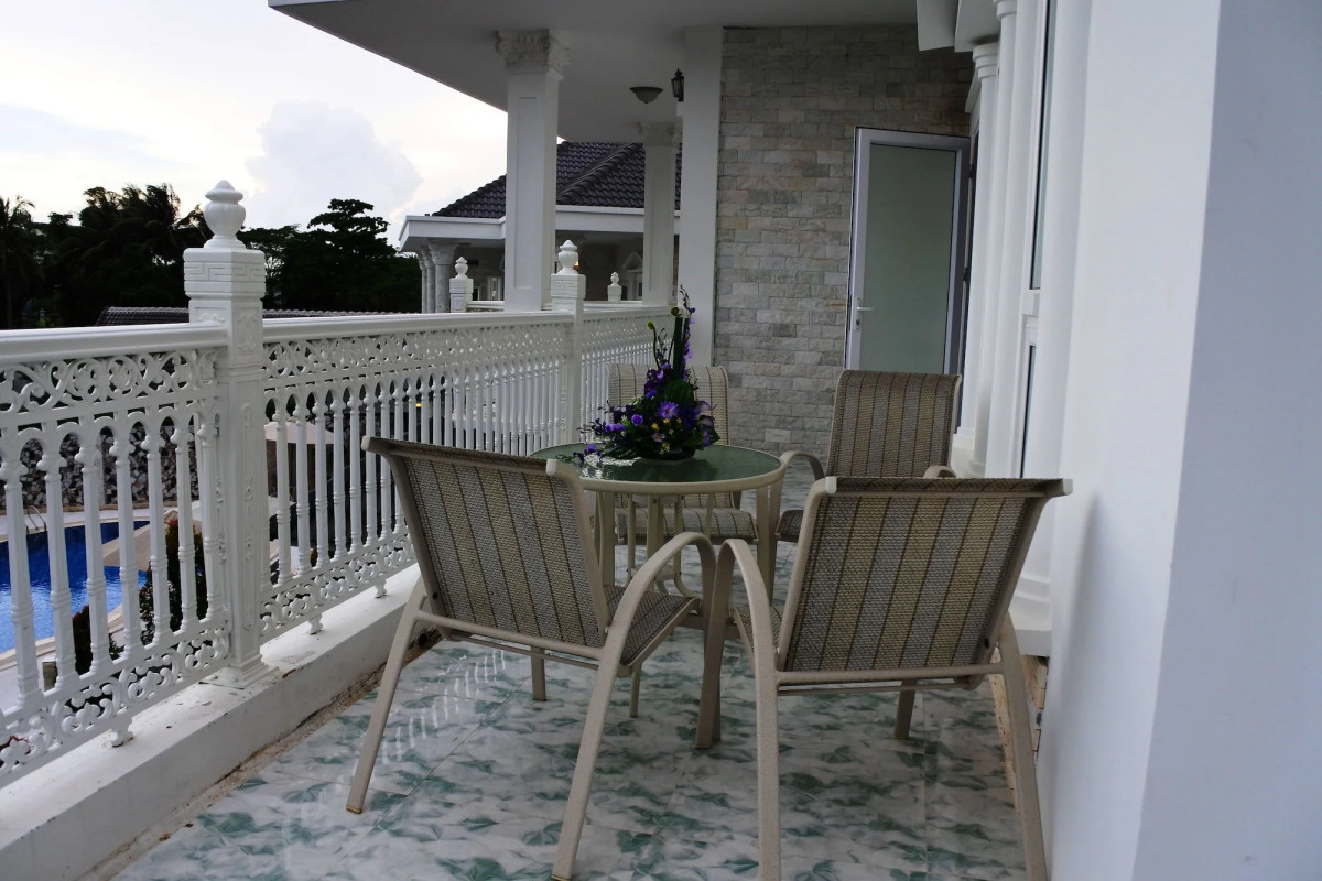 Godiva Phu Quoc Hotel