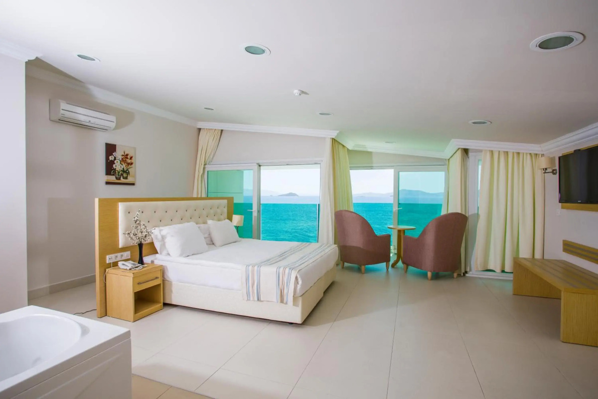 Dragut Point North Hotel