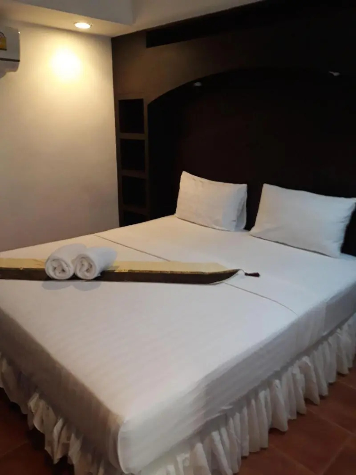 Porterhouse Beach Hotel