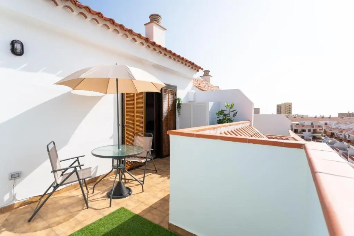 "Las dos terrazas": ático en complejo residencial