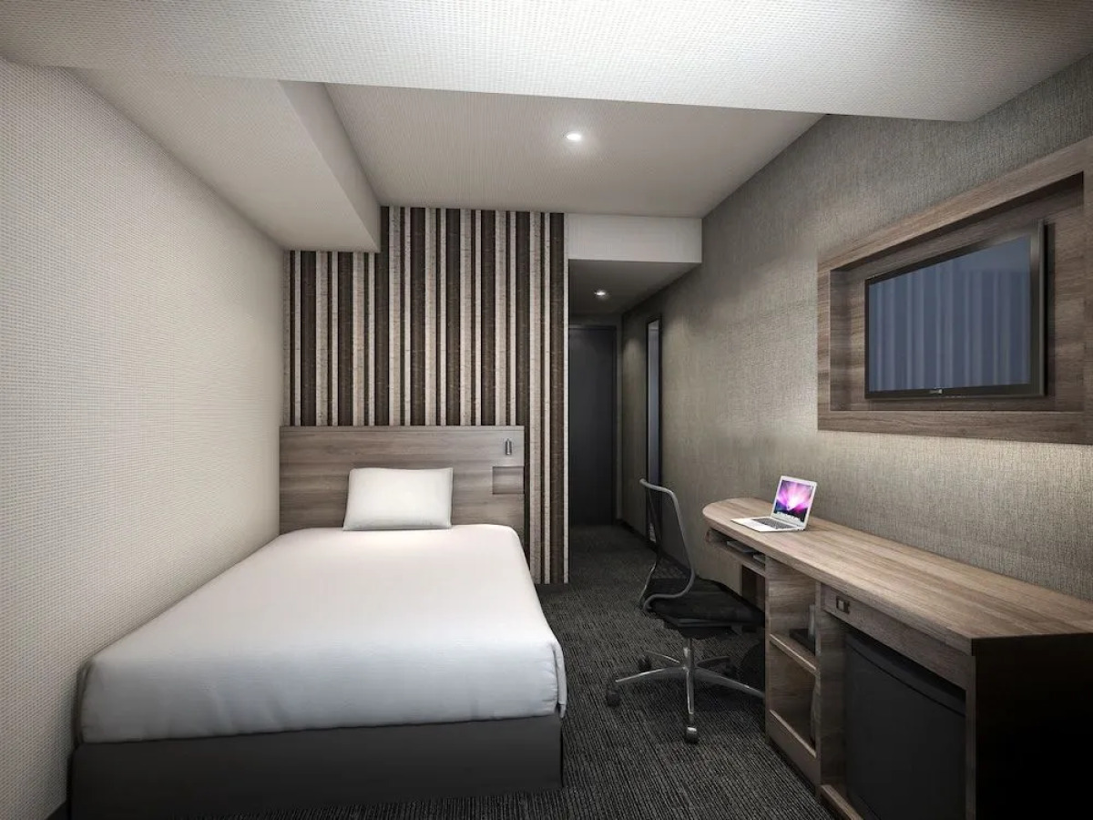 Smile Hotel Shinosaka