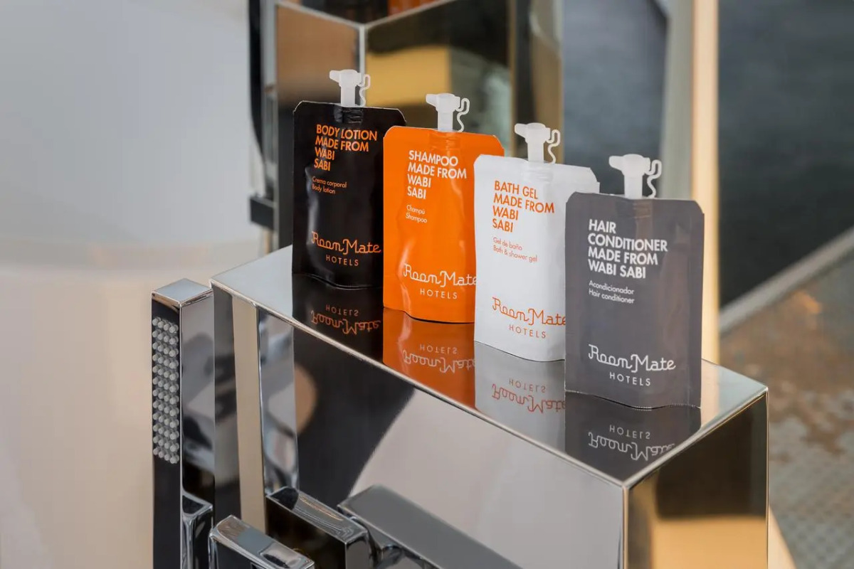 Отель Room Mate Valeria