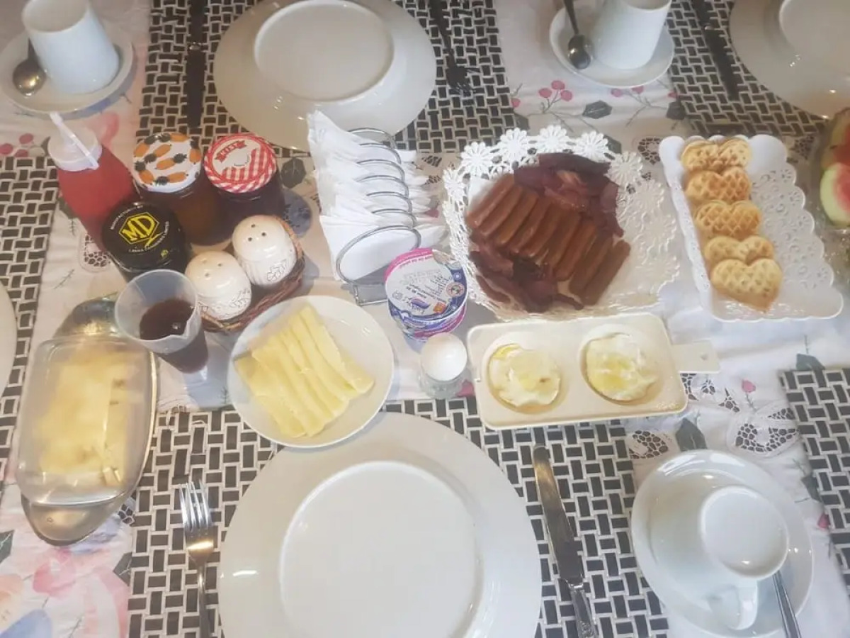 Mrs Wijenayake's Beach Haven Guest House