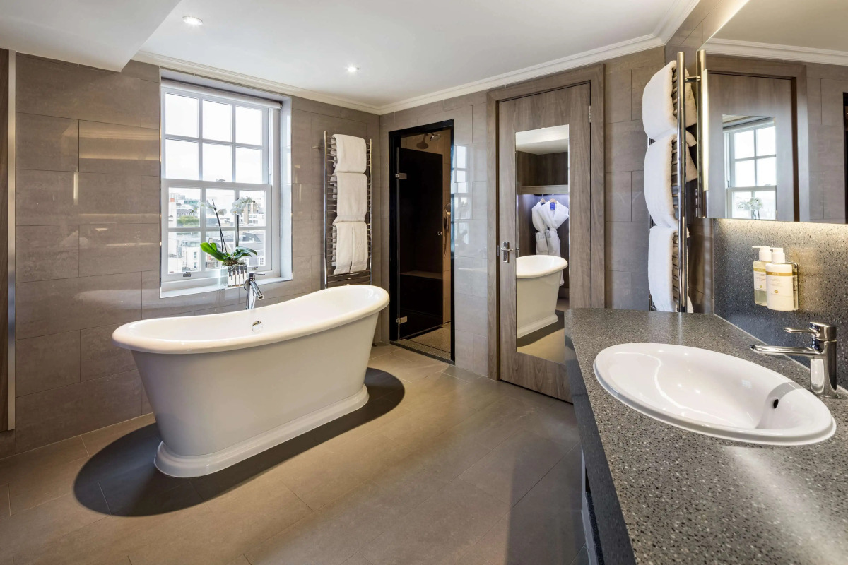 Отель Radisson Blu, London Bond Street