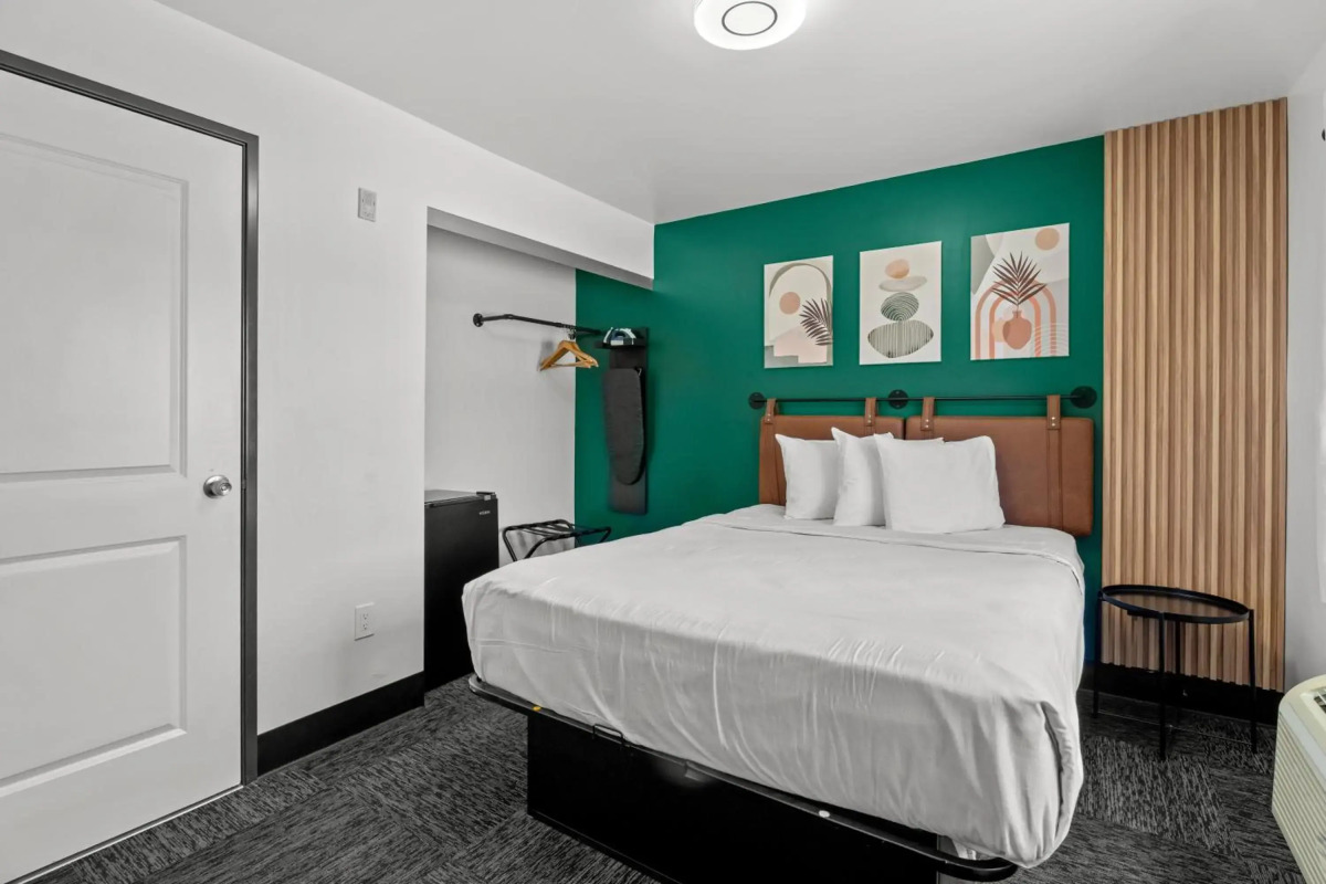 Le Bon Hotel Hollywood