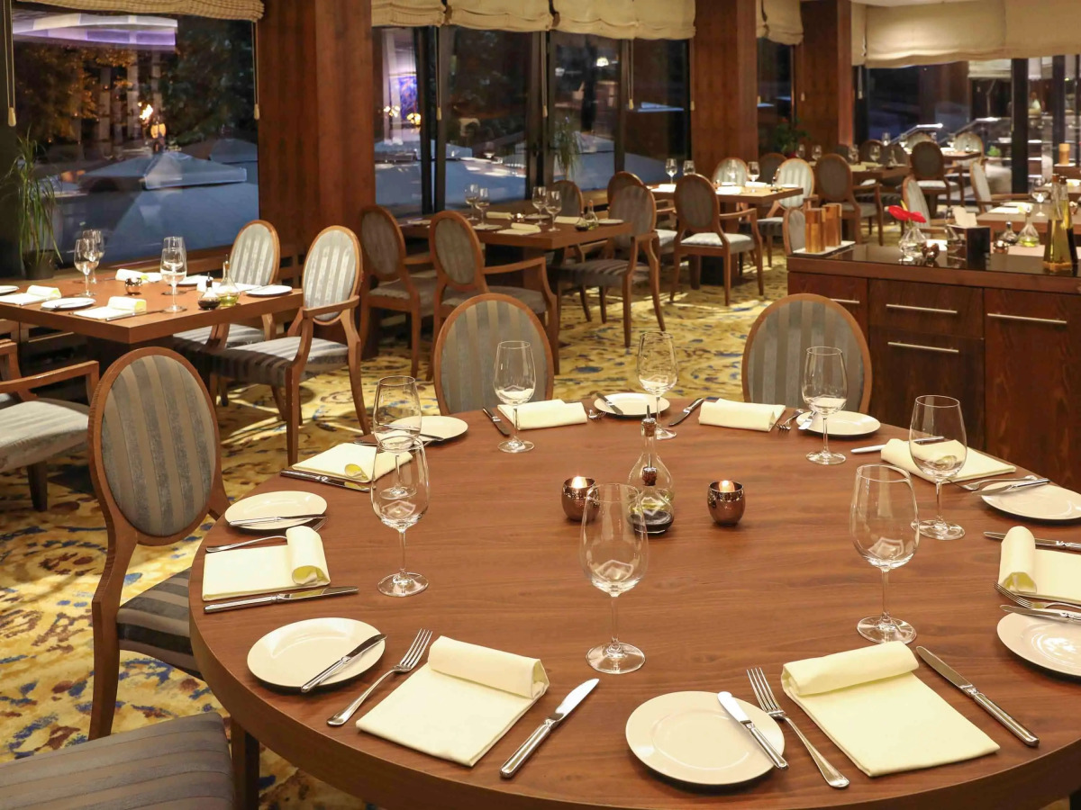 Отель Movenpick Hotel Sarajevo