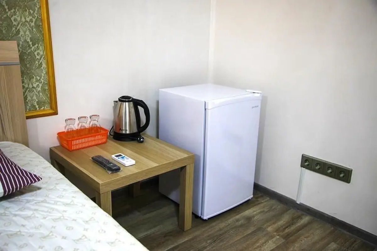 Отель «Мега»