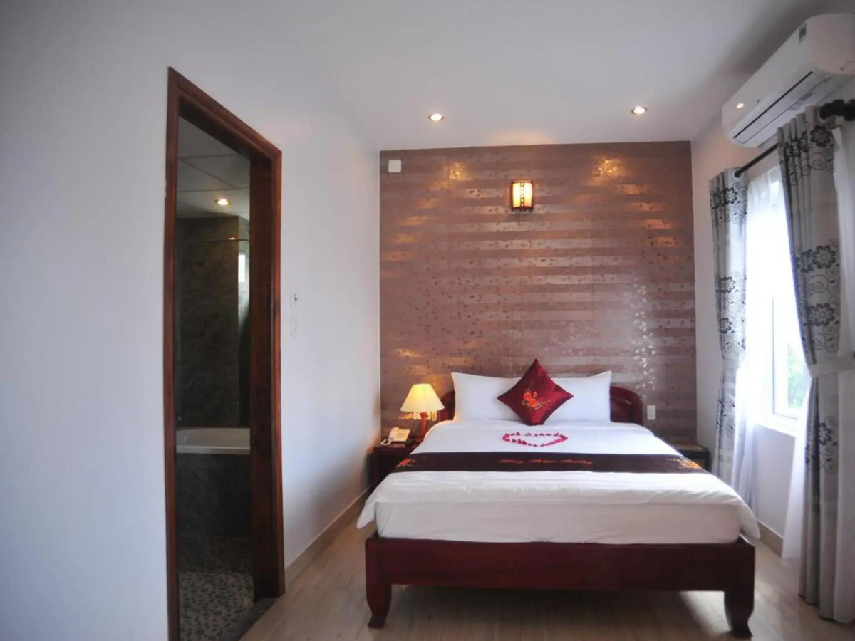 Hong Thien Ruby Hotel