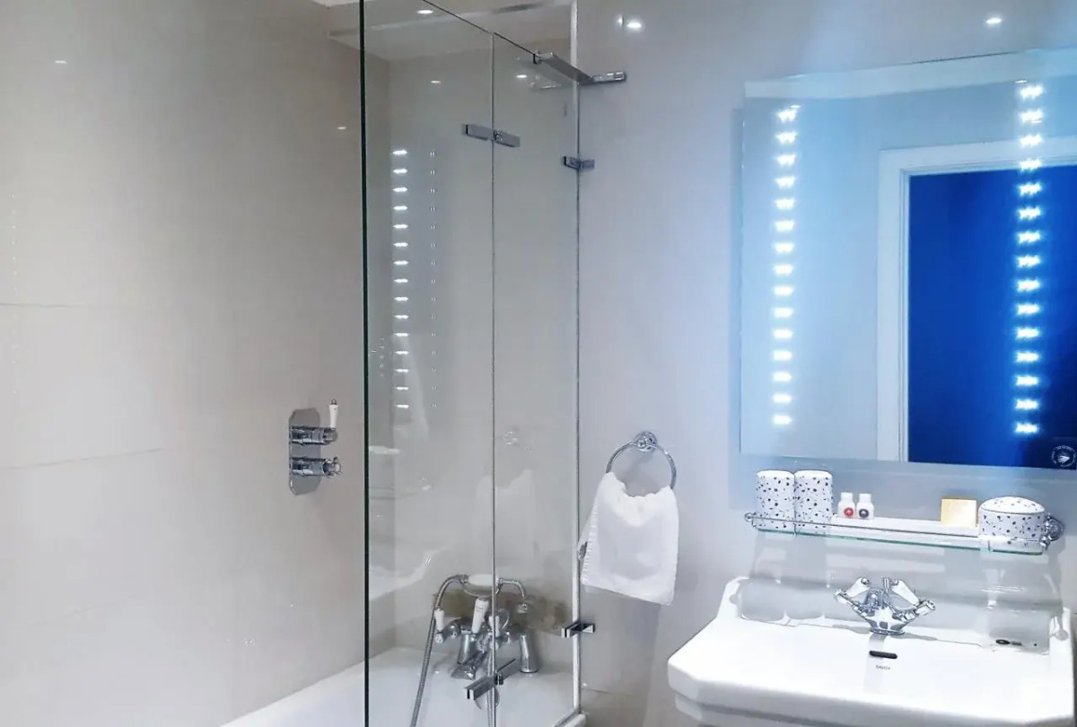 London Elizabeth Hotel