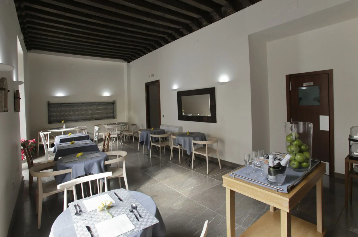 Shine Albayzín Hotel