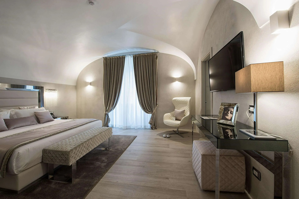 Terrace Pantheon Relais