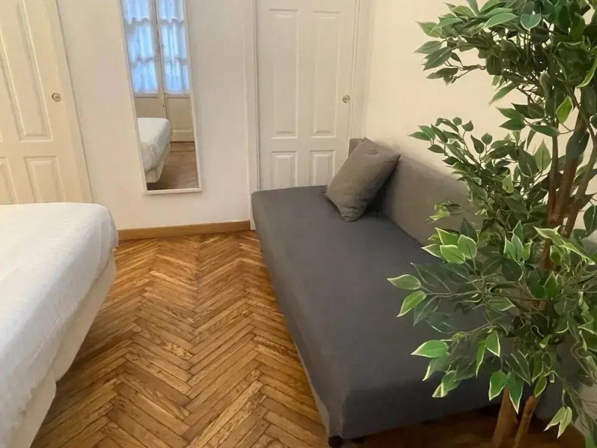 dHomes - Apartments and Rooms - Room 102