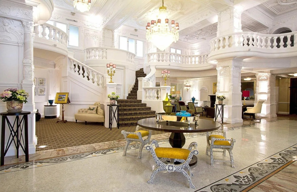 St. Ermins Hotel, Autograph Collection