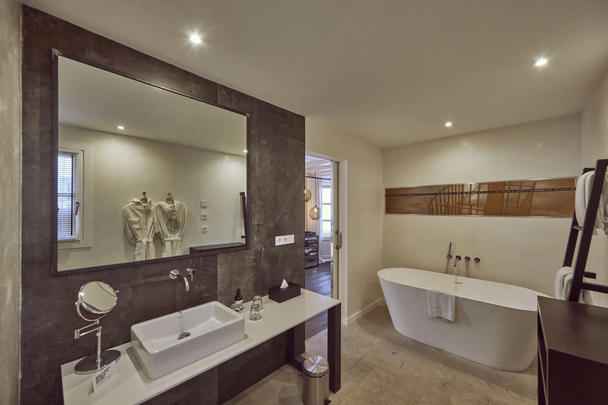 Puro Oasis Urban Hotel