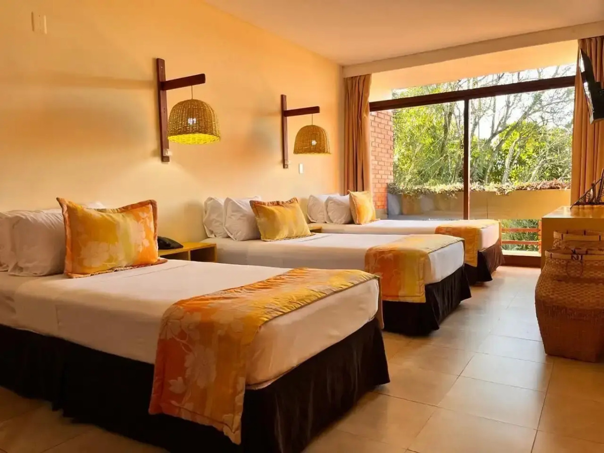 Raices Esturion Hotel