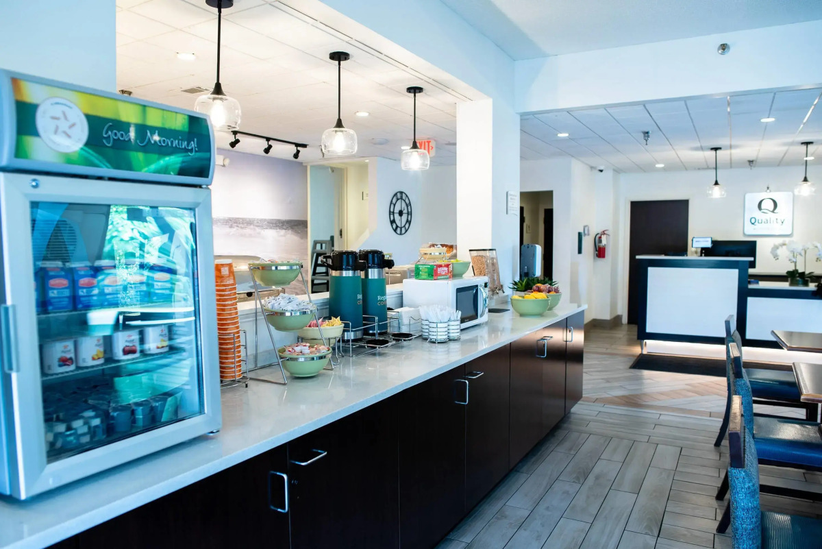 Quality Inn Palm Beach International Airport