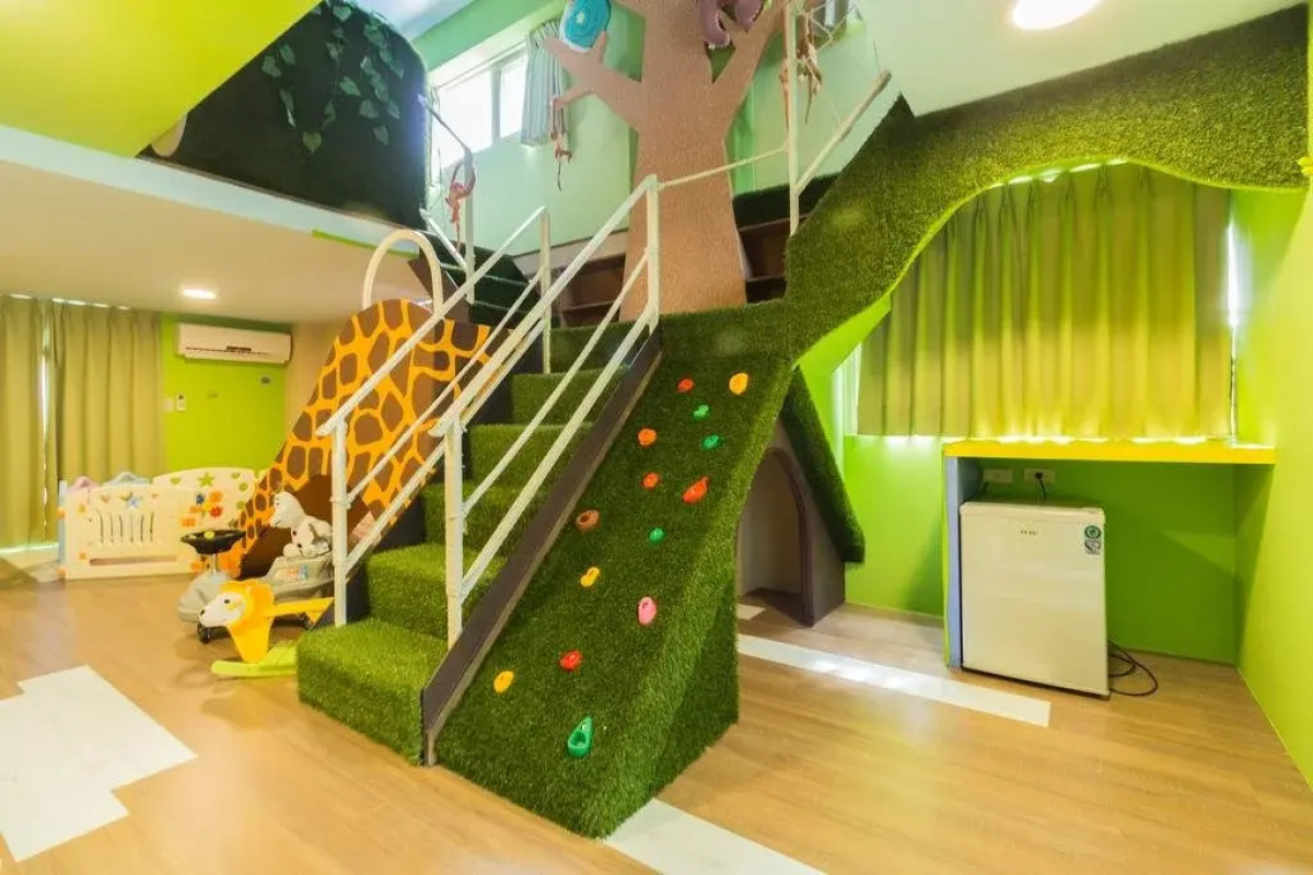 Alice Wonderland B&B