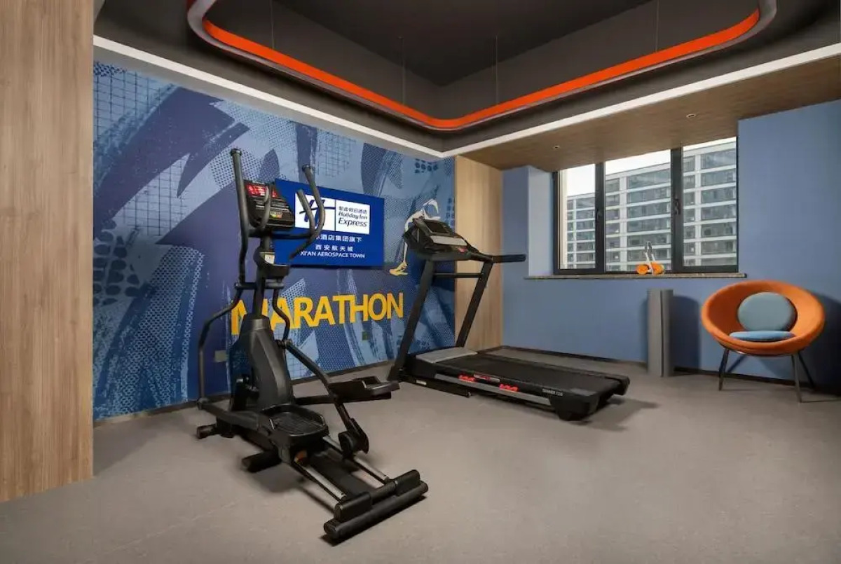 Holiday Inn Express Xi An Aerospace Town by IHG