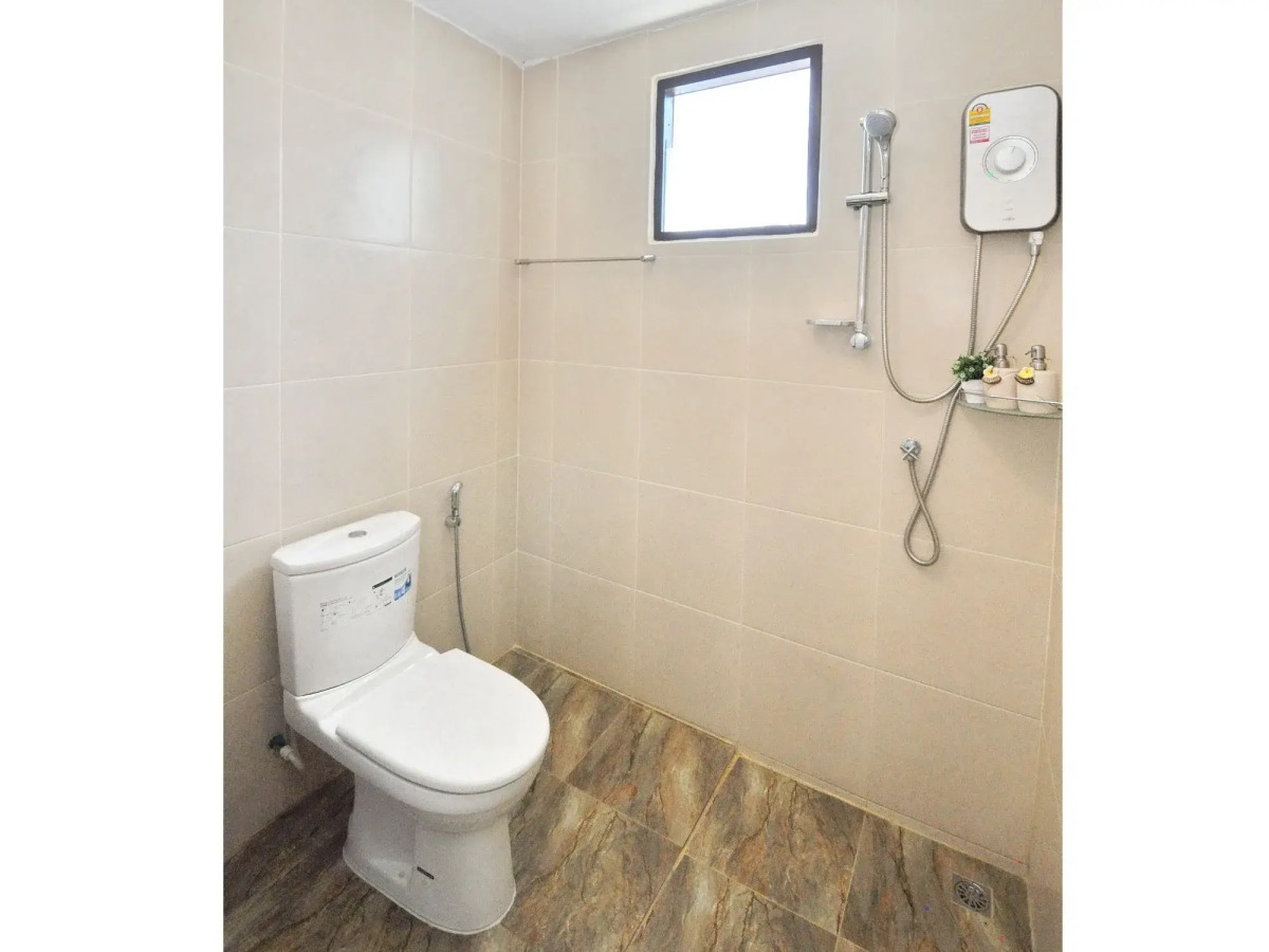 Side Walk Boutique Hotel