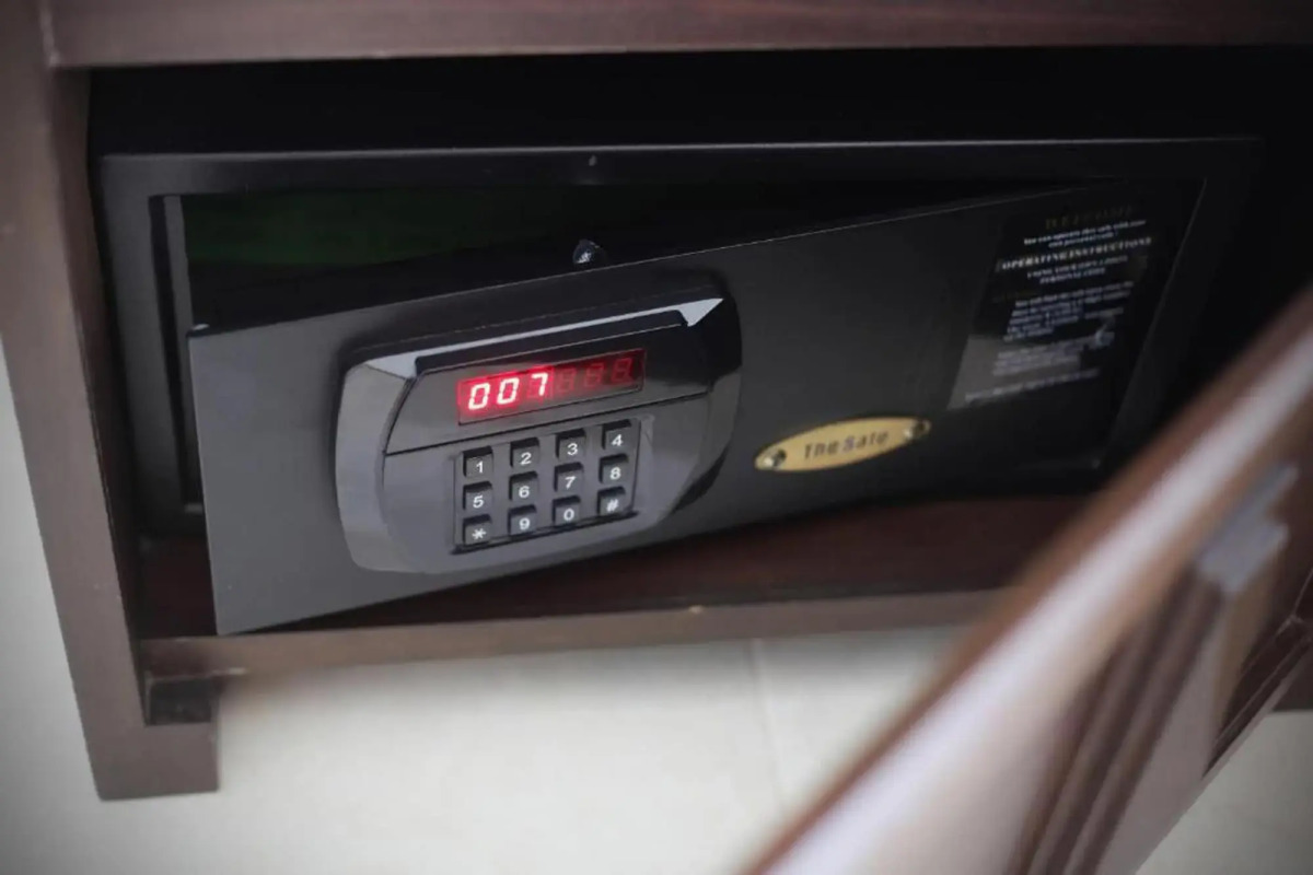 Rambuttri Village Inn & Plaza