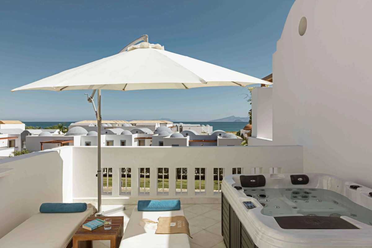 Отель Mitsis Selection Blue Domes