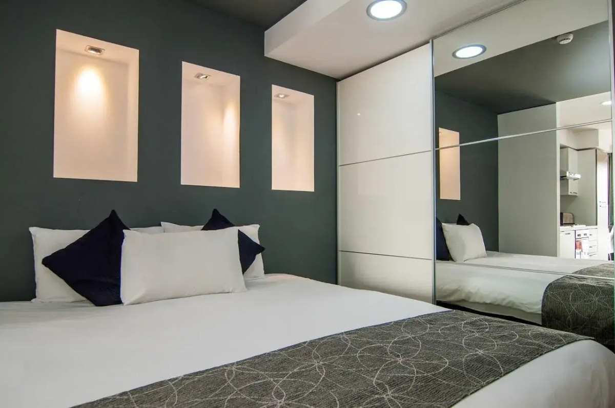 Pebbles Boutique Aparthotel