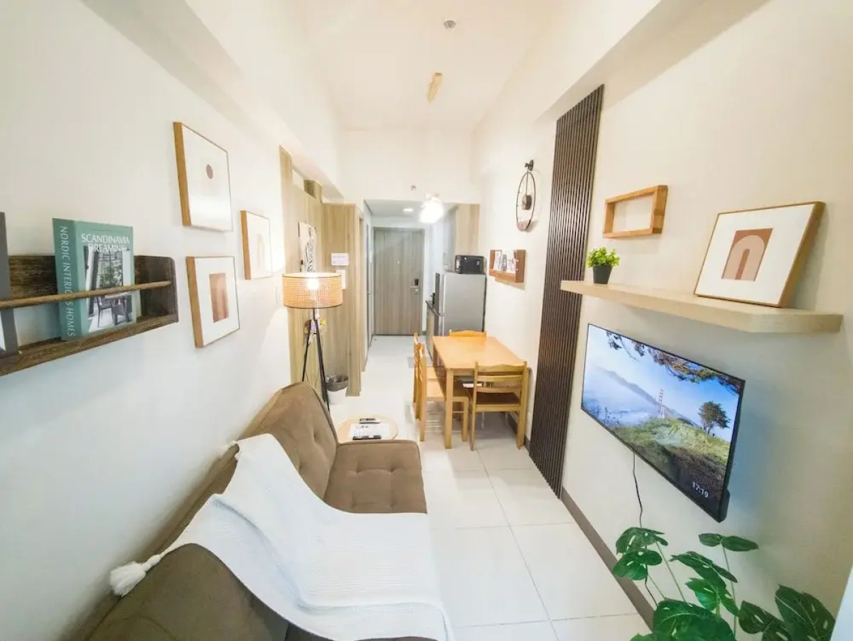 GemstoneBR in SMDC Coast Residences