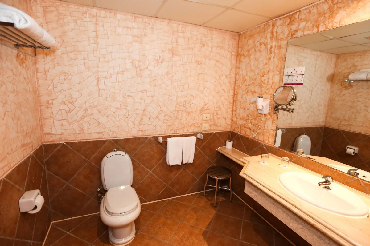 Charmillion Sea Life Resort