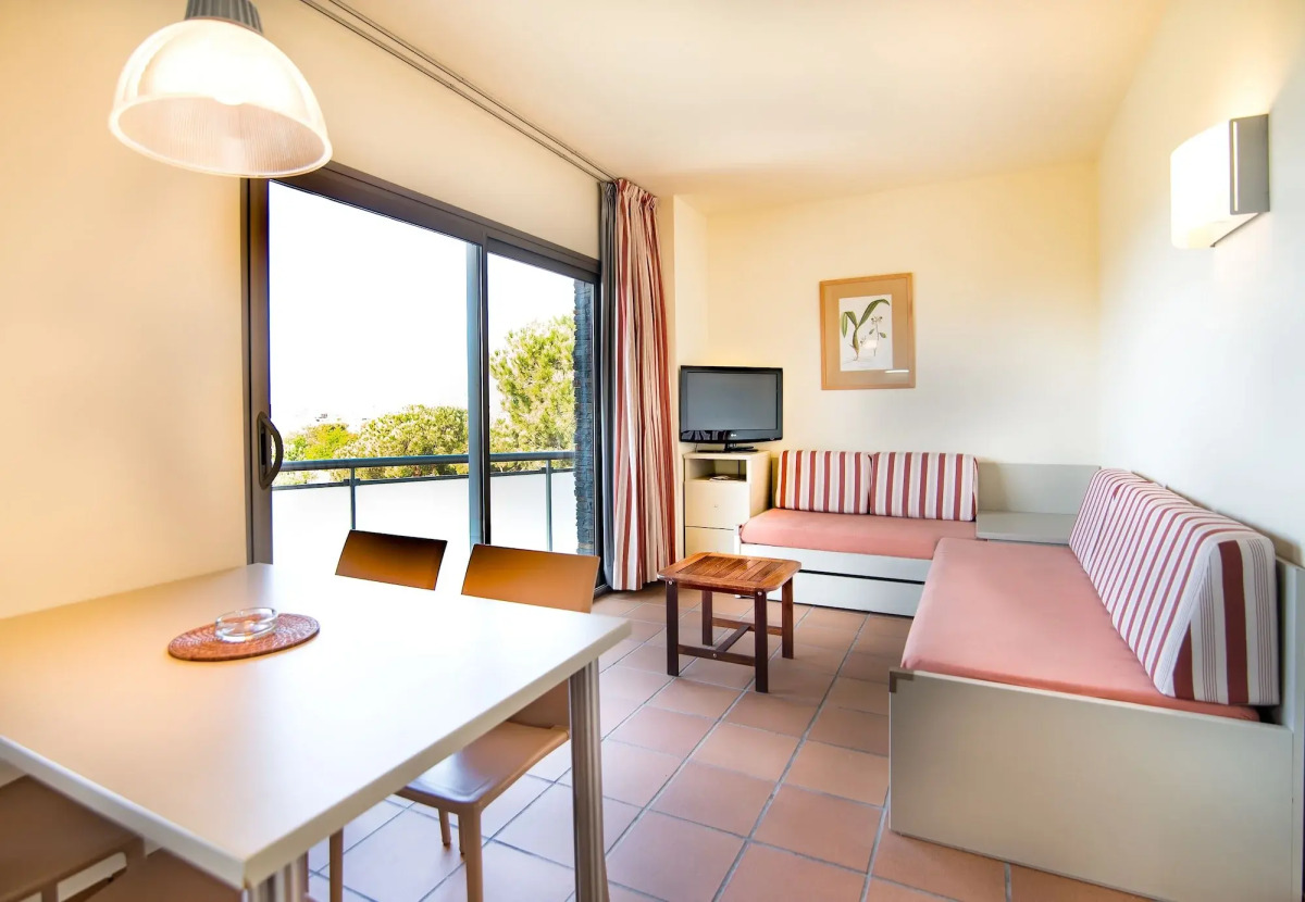 Aparthotel Ciutat de Palol