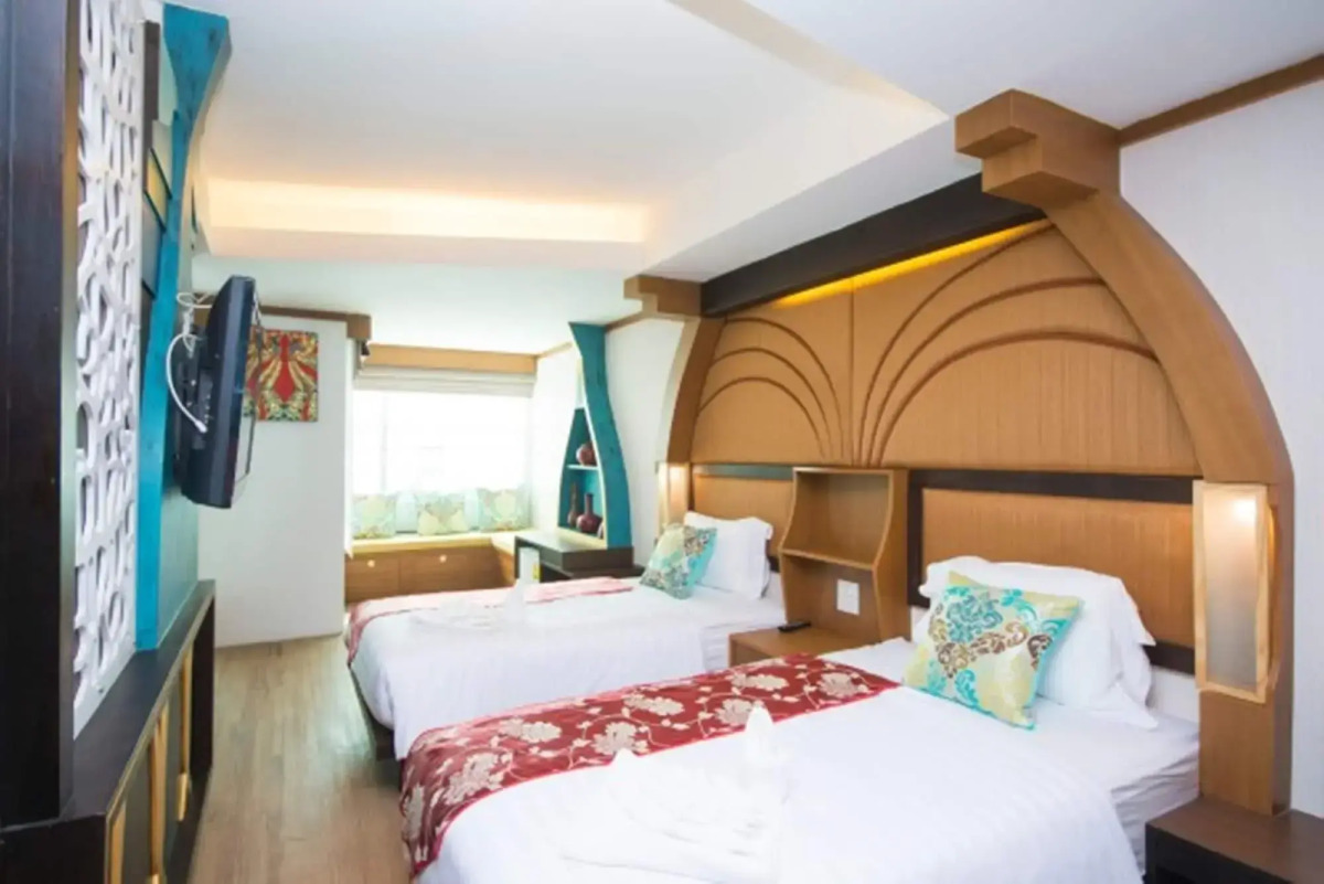 Phi Phi Nice Beach Hotel Hip