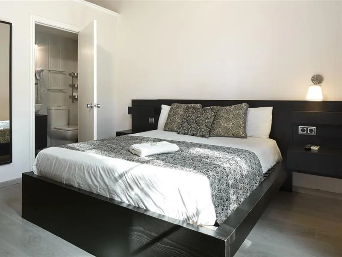 Отель BruStar Gotic-Centric